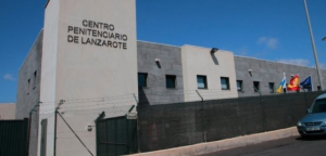 Un interno agrede a tres funcionarios en la prisi&oacute;n de Tah&iacute;che