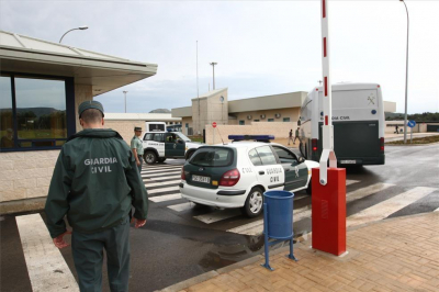 El coronavirus infecta a funcionarios, pero no a presos de Alboc&agrave;sser y Castell&oacute;