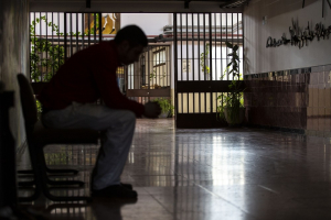 La c&aacute;rcel tiene al menos 15 funcionarios contagiados