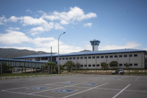 Dos funcionarios de Botafuegos resultan heridos en un altercado con un interno &laquo;de alta peligrosidad&raquo;